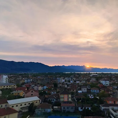 Sunset View Rooftop Apartment